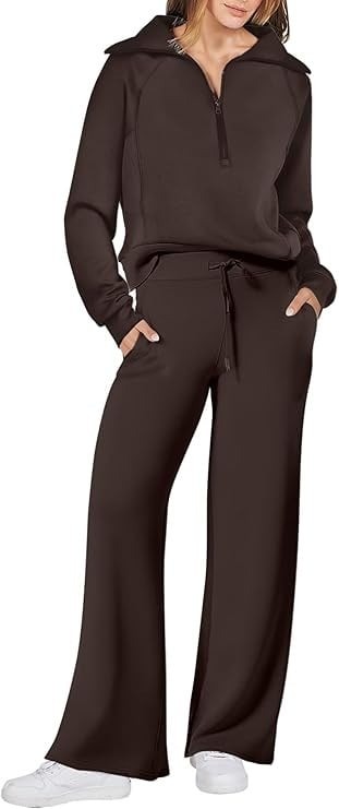 Dark chenille two-piece lounge set