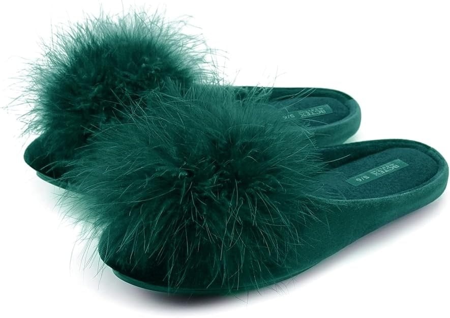 Emerald fuzzy slide-on slippers